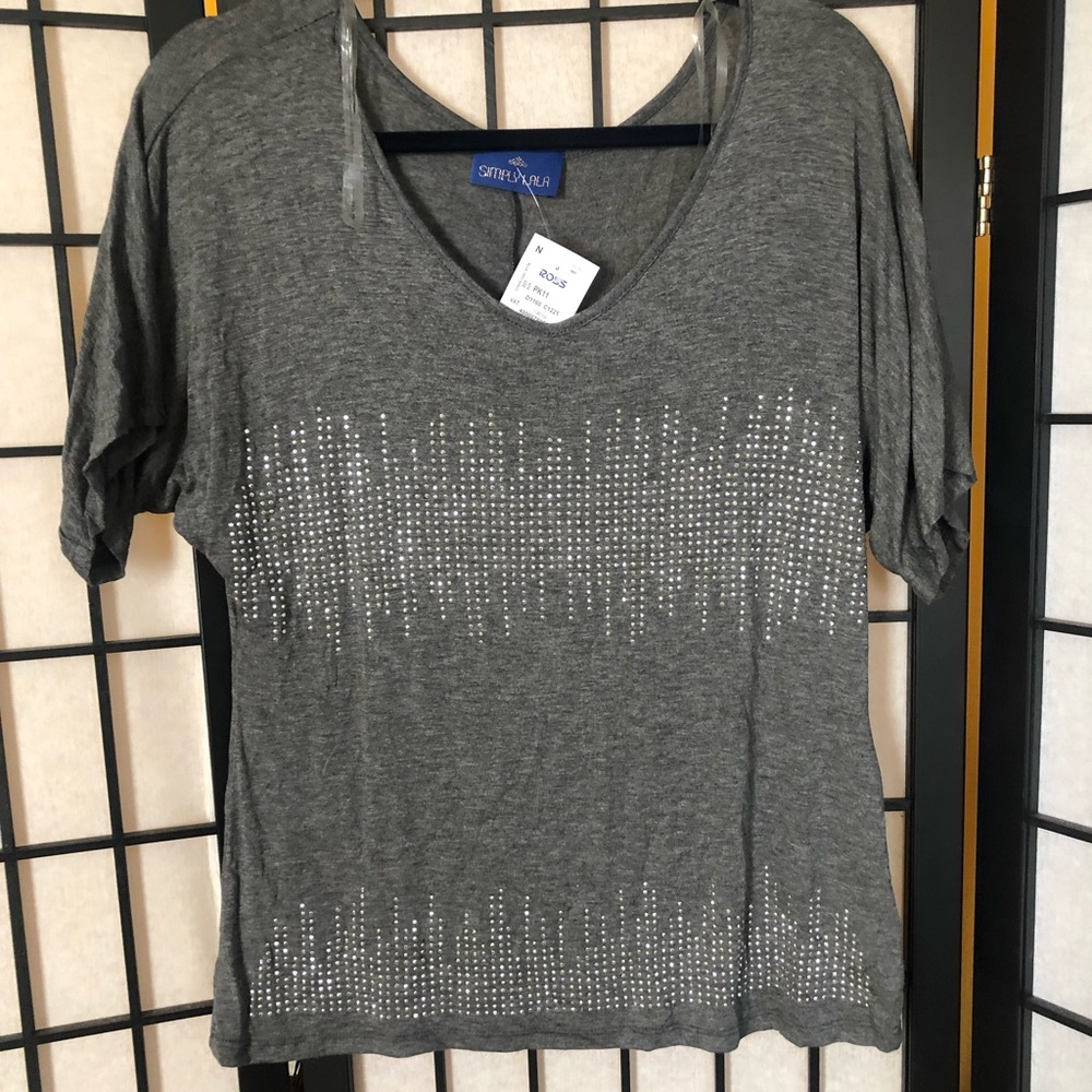 New! Grey top!